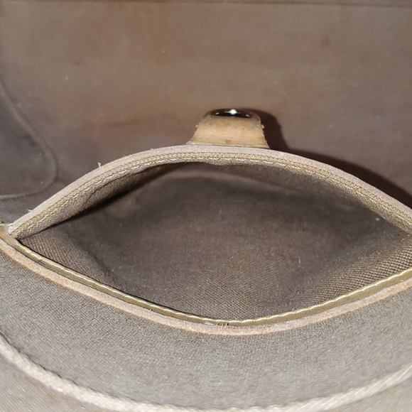 Louis Vuitton Ellipse Handbag - Picture 13 of 16